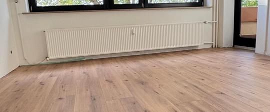 Exklusive und frisch renovierte 2-Zimmer-Wohnung in EMPELDE - Foto 1