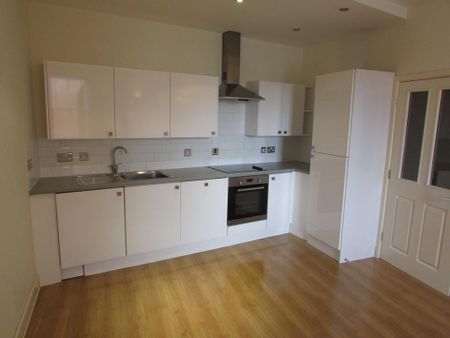 2 bedroom apartment to rent - Photo 4