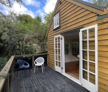 Charming Studio Cottage - Long Term Rental - Photo 5