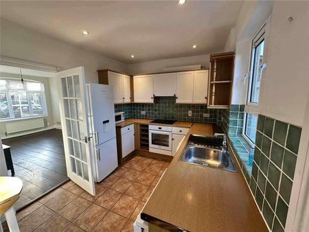 Hilliard Road, Northwood, HA6 - Photo 5