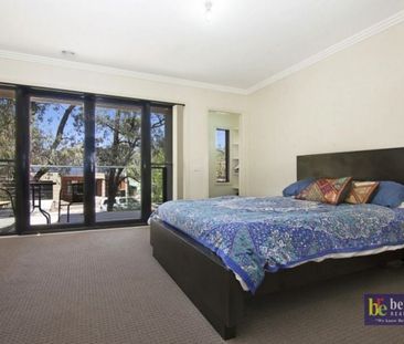 Modern Home in a Prime Kennington Location - Photo 2