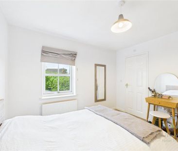 4 bedroom semi-detached house to rent - Photo 6