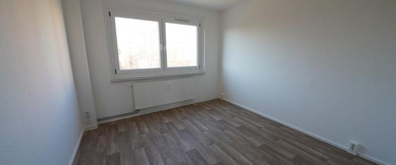 3-Raum-Wohnung mit Balkon auf dem südlichen Sonnenberg - Foto 1