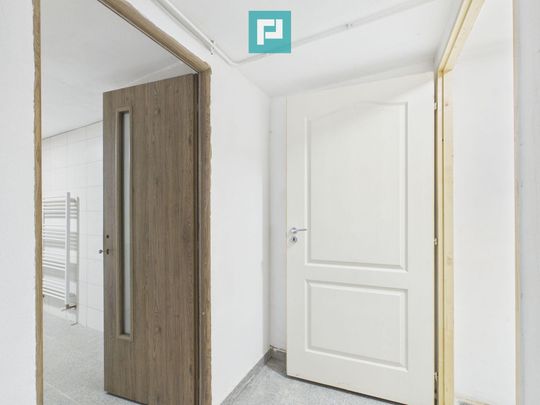 Închiriază Apartament 3 camere Amurgului - Photo 1