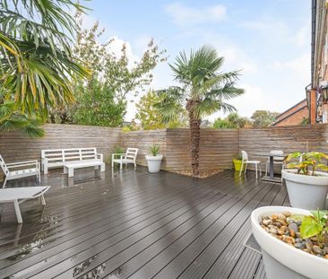 3 bedroom end of terrace house to rent - Photo 1
