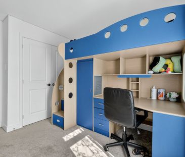 For Lease - 2025 Allegrini Terrace, Kanata, Ontario - Photo 2