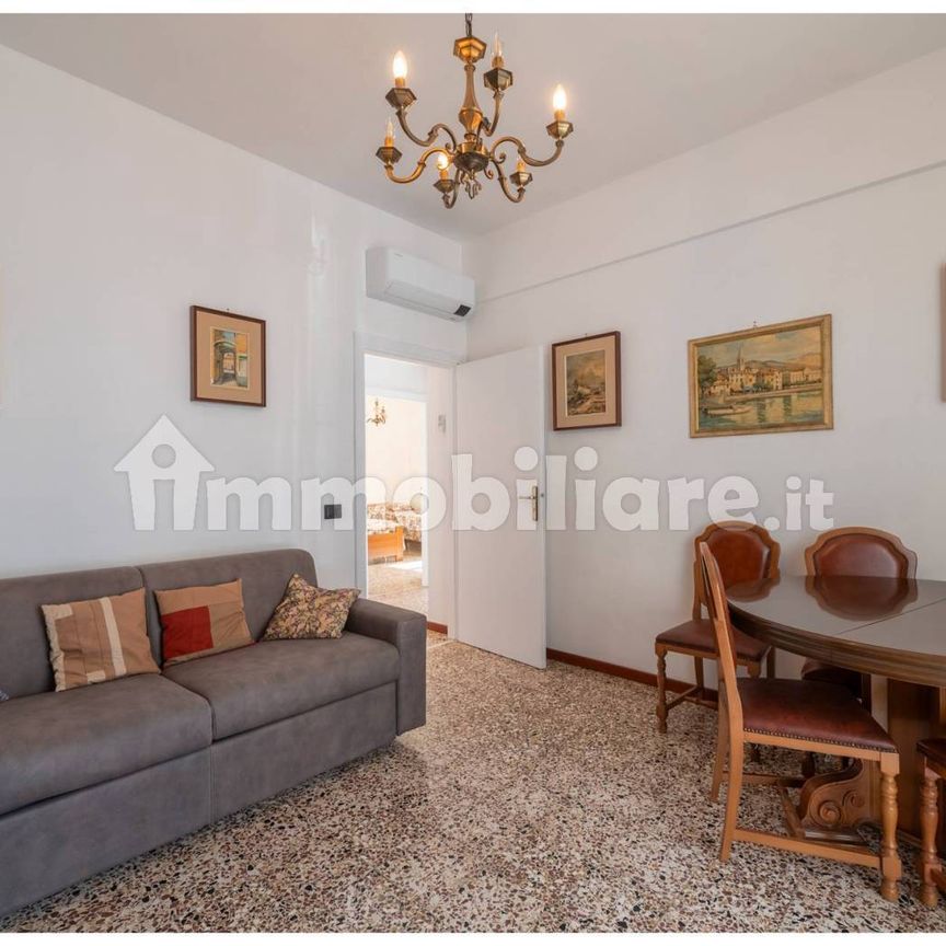 Trilocale via F. M. Accinelli, Centro, Varazze - Foto 1