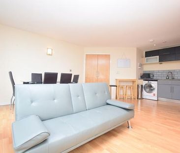 2 bedroom apartment to rent - Photo 2
