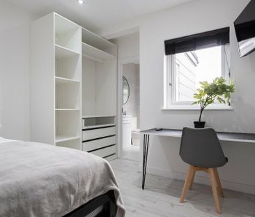 6 bedroom house to rent - Photo 3