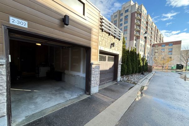 For Lease - 2370 Khalsa Gate Unit# 302, Oakville, Ontario - Photo 1