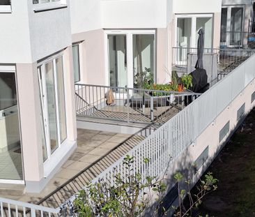 WIR RENOVIEREN FÜR SIE! Erdgeschoß- Wohnung mit Terrasse - Photo 2