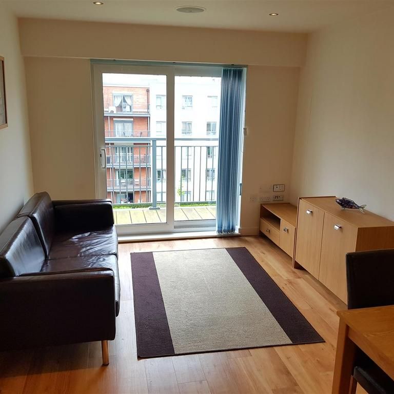 1 bedroom apartment to rent - Photo 1
