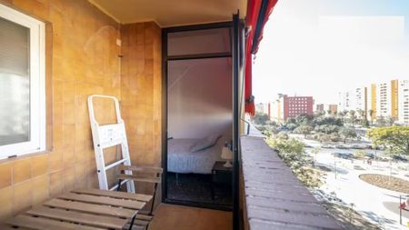 Plaça José María Orense, Valencia, Valencian Community 46022 - Photo 4