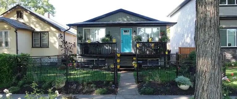 Immaculate 2 bedroom basement suite with private fenced yard and barbecue area. | 11526 88 Street, Edmonton - Photo 1