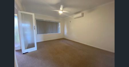 Brick Home for Rent – Perfect for Working Couples Seeking Space and Comfort! - Photo 4