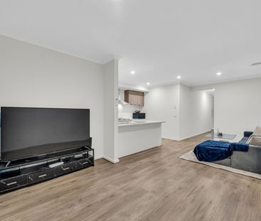 A Stylish Blend of Comfort & Class in Emerald Park! - Photo 4