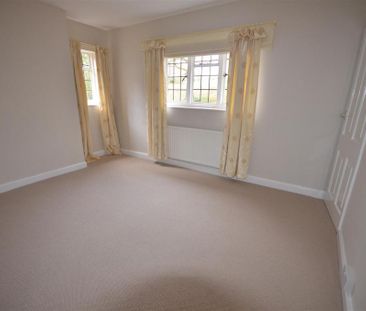 3 bedroom semi-detached house to rent - Photo 6