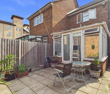 2 bedroom semi-detached house to rent - Photo 4