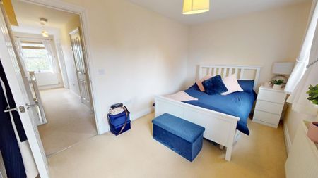 3 bedroom end of terrace house to rent - Photo 3