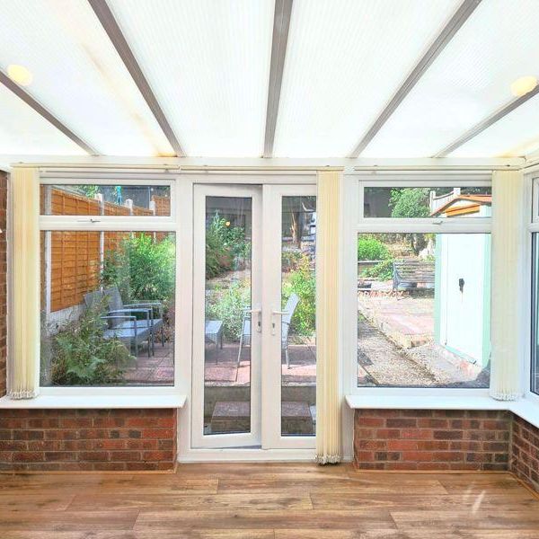 3 bedroom semi-detached house to rent - Photo 1