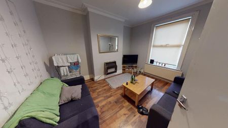 4 bedroom house to rent - Photo 2