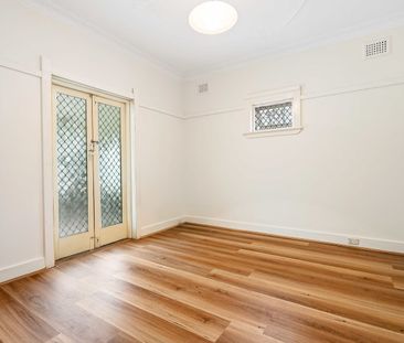 Freshly Updated Full Brick Home in Convenient Pocket - Photo 6