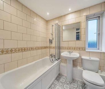 Wheelwright Close, Bushey, WD23 - Photo 5