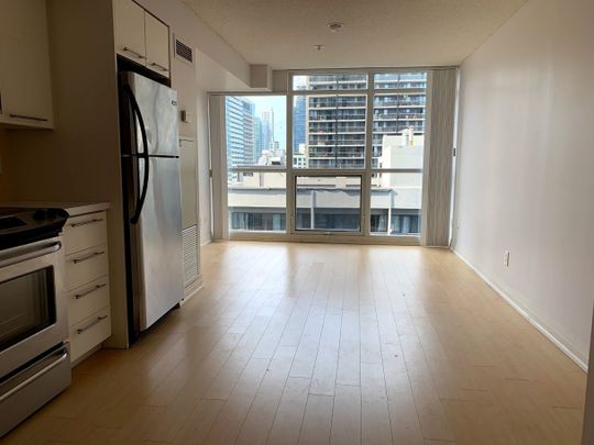 For Lease - 25 Carlton Street Unit# 1809, Toronto, Ontario - Photo 1