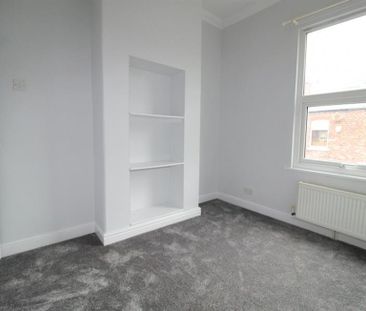 2 Bedroom Terraced To Let - Photo 5