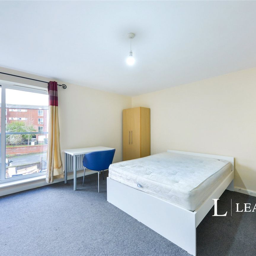 1 bedroom house to rent Aviation Avenue, Hatfield, Hertfordshire, AL10 - Photo 1