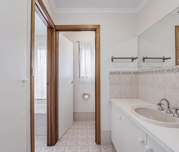 MODERN WELL PRESENTED THREE BEDROOM HOME - Photo 2