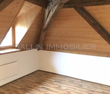 APPARTEMENT DE 3½ PIECES DANS LES COMBLES - Foto 5