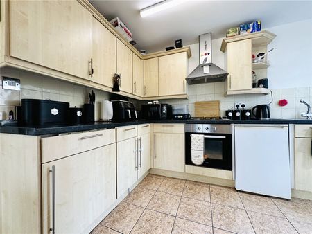 1001, Scott Hall Road, Leeds, West Yorkshire, LS17 6HJ - Photo 5