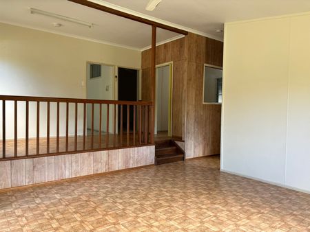 QUIET COUNTRY LIVING - Photo 2