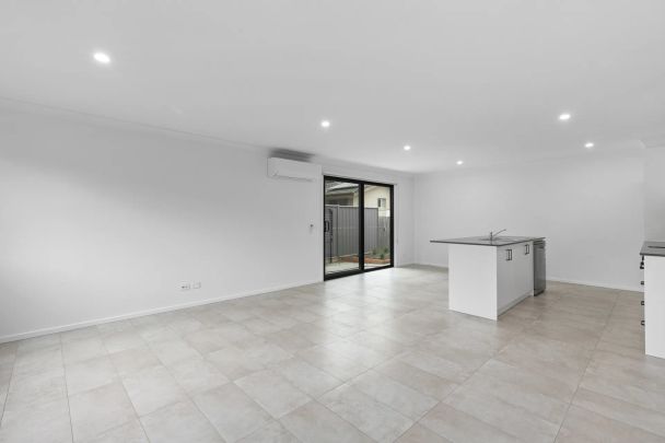 Modern, Low-Maintenance Townhouse in a Prime Page Pocket - Photo 1