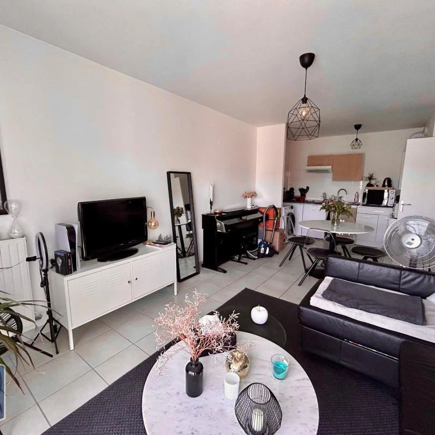 Appartement à louer 2 pièces 42.1m² - Photo 1