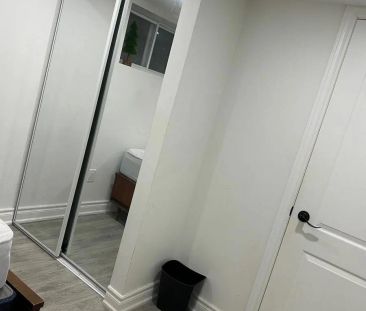 50 PANMURE CRESCENT N - Photo 3