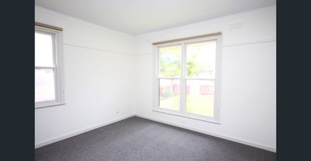 Freshly updated home. - Photo 5