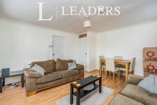 2 bedroom house to rent - Photo 1