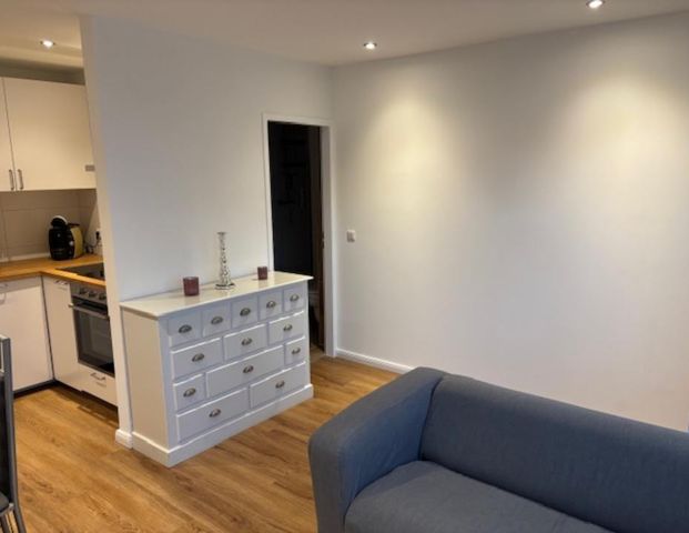 Erstbezug nach Renovierung: Sehr schöne und voll ausgestattete 1, - Photo 1