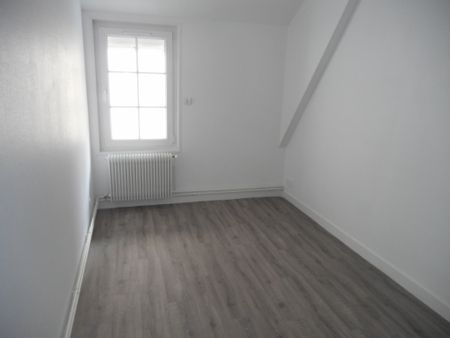 Appartement RUE DE CHEVIGNE - Photo 5