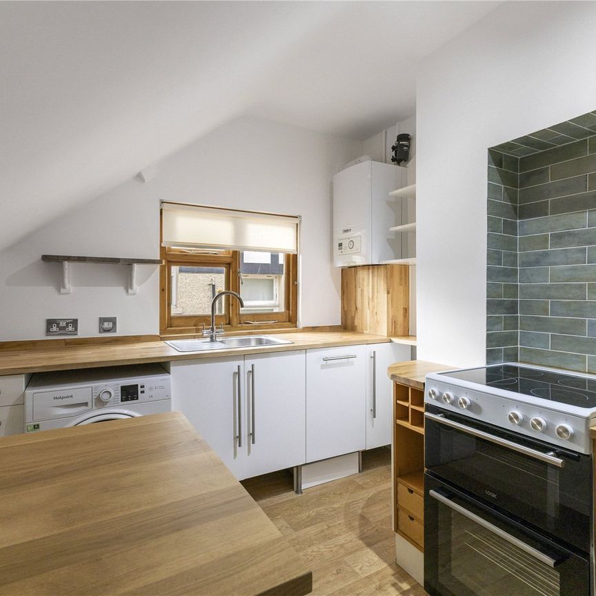 Effingham Road, Long Ditton, Surbiton, Surrey, KT6 flat to rent - Photo 1