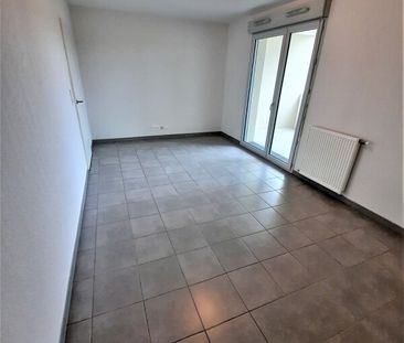 Location Appartement 1 pièce 29m² LAUNAGUET 31140 - Photo 2