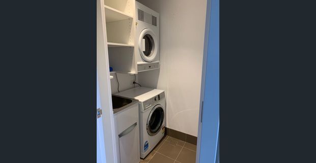 Modern One-Bedroom Apartment in the Heart of Chippendale - Photo 1