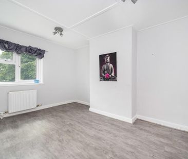 3 bedroom detached house to rent - Photo 4