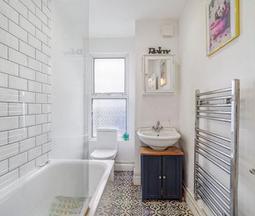 2 bedroom maisonette to rent - Photo 3