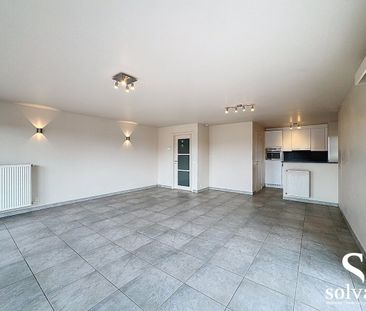 Lichtrijk appartement met gunstig EPC in het centrum van Maldegem - Photo 1