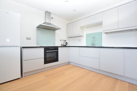 West One Panorama, 18 Fitzwilliam Street, Sheffield, S1 4JQ - Photo 2