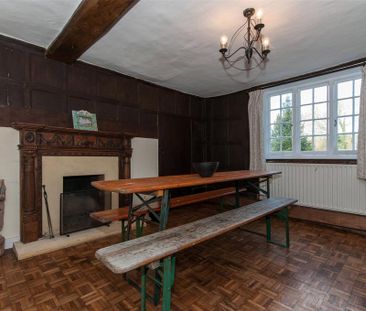 4 bedroom semi-detached house to rent - Photo 2