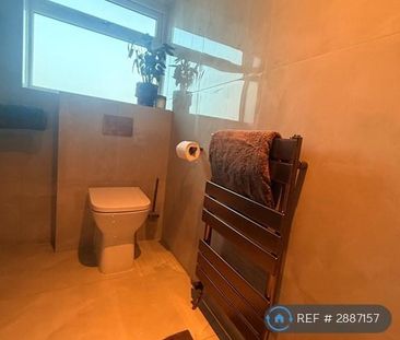 3 bedroom end of terrace house to rent - Photo 6